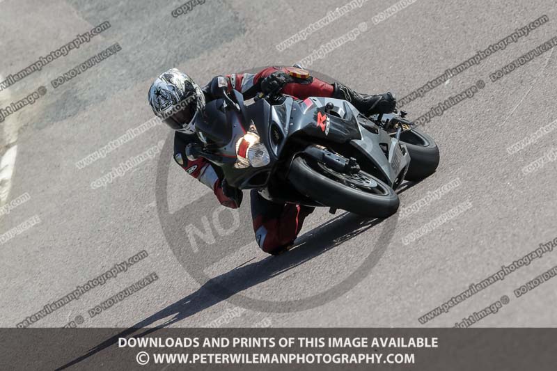 cadwell park;cadwell park photographs;cadwell trackday photographs;enduro digital images;event digital images;eventdigitalimages;peter wileman photography;racing digital images;trackday digital images;trackday photos