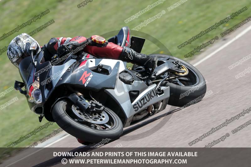 cadwell park;cadwell park photographs;cadwell trackday photographs;enduro digital images;event digital images;eventdigitalimages;peter wileman photography;racing digital images;trackday digital images;trackday photos