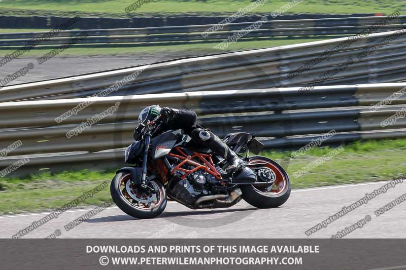 cadwell park;cadwell park photographs;cadwell trackday photographs;enduro digital images;event digital images;eventdigitalimages;peter wileman photography;racing digital images;trackday digital images;trackday photos