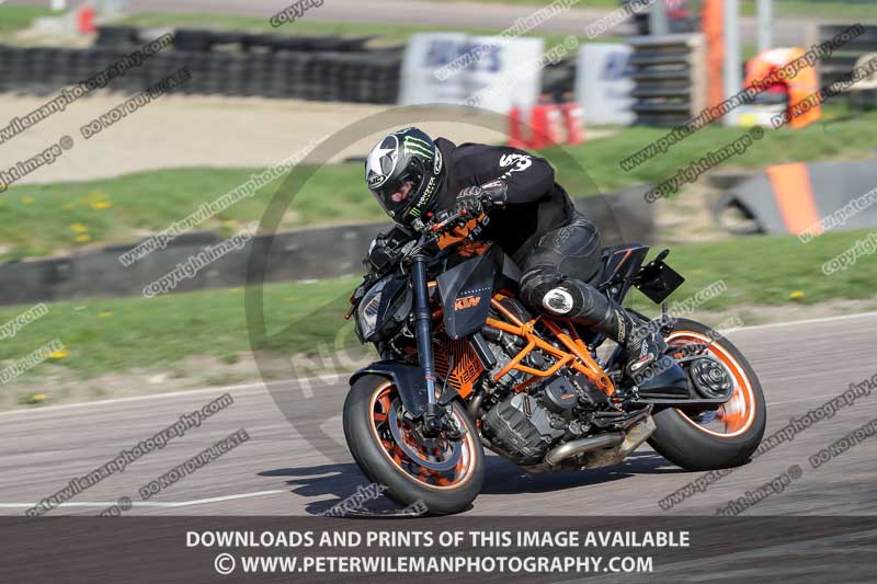 cadwell park;cadwell park photographs;cadwell trackday photographs;enduro digital images;event digital images;eventdigitalimages;peter wileman photography;racing digital images;trackday digital images;trackday photos