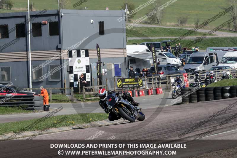cadwell park;cadwell park photographs;cadwell trackday photographs;enduro digital images;event digital images;eventdigitalimages;peter wileman photography;racing digital images;trackday digital images;trackday photos