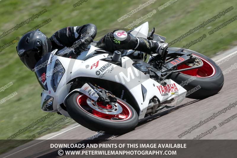 cadwell park;cadwell park photographs;cadwell trackday photographs;enduro digital images;event digital images;eventdigitalimages;peter wileman photography;racing digital images;trackday digital images;trackday photos