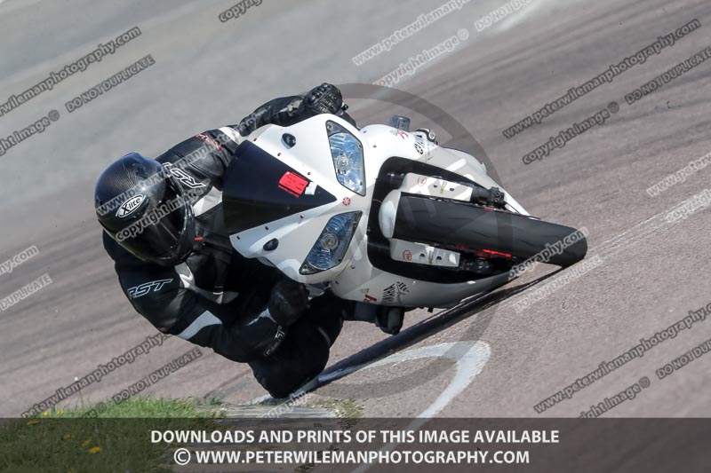 cadwell park;cadwell park photographs;cadwell trackday photographs;enduro digital images;event digital images;eventdigitalimages;peter wileman photography;racing digital images;trackday digital images;trackday photos