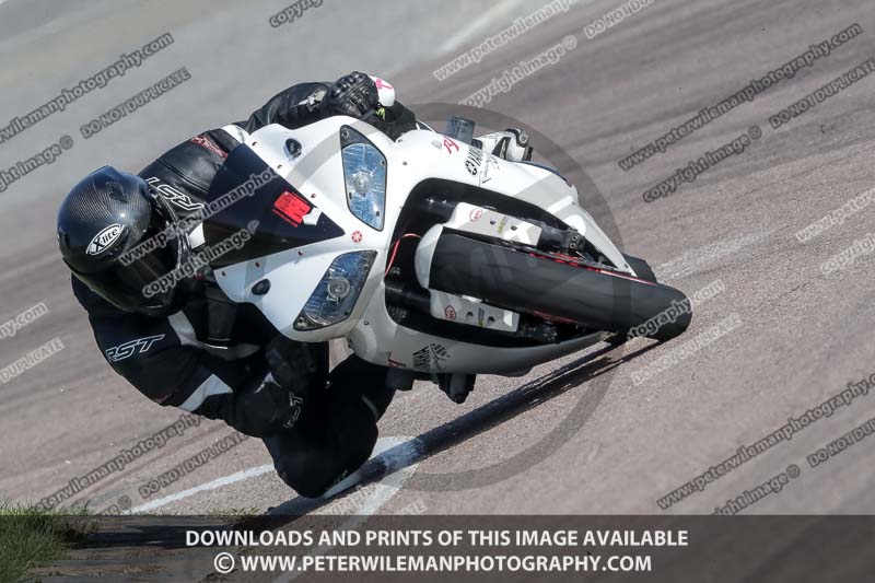 cadwell park;cadwell park photographs;cadwell trackday photographs;enduro digital images;event digital images;eventdigitalimages;peter wileman photography;racing digital images;trackday digital images;trackday photos