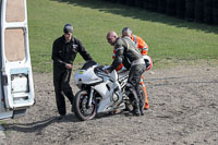 cadwell-park;cadwell-park-photographs;cadwell-trackday-photographs;enduro-digital-images;event-digital-images;eventdigitalimages;peter-wileman-photography;racing-digital-images;trackday-digital-images;trackday-photos