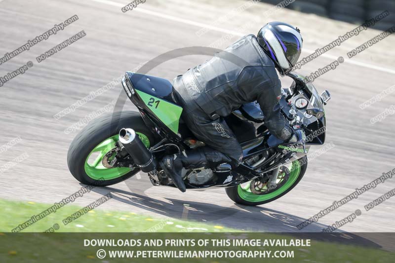cadwell park;cadwell park photographs;cadwell trackday photographs;enduro digital images;event digital images;eventdigitalimages;peter wileman photography;racing digital images;trackday digital images;trackday photos