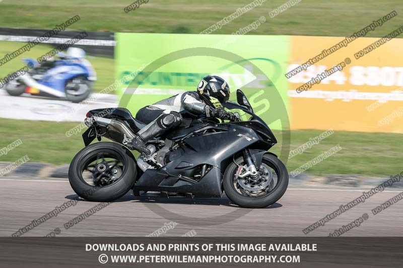 cadwell park;cadwell park photographs;cadwell trackday photographs;enduro digital images;event digital images;eventdigitalimages;peter wileman photography;racing digital images;trackday digital images;trackday photos