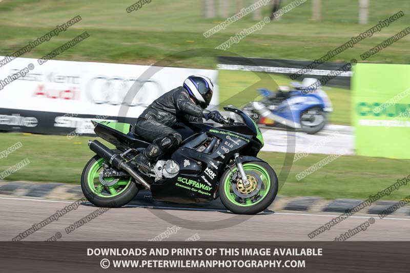 cadwell park;cadwell park photographs;cadwell trackday photographs;enduro digital images;event digital images;eventdigitalimages;peter wileman photography;racing digital images;trackday digital images;trackday photos