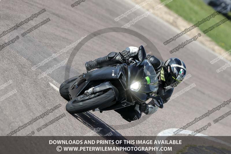 cadwell park;cadwell park photographs;cadwell trackday photographs;enduro digital images;event digital images;eventdigitalimages;peter wileman photography;racing digital images;trackday digital images;trackday photos