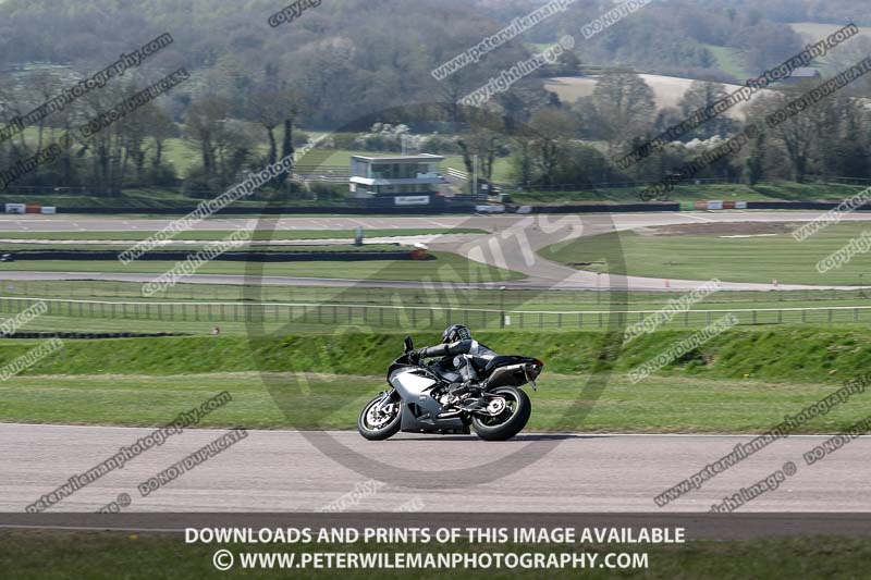 cadwell park;cadwell park photographs;cadwell trackday photographs;enduro digital images;event digital images;eventdigitalimages;peter wileman photography;racing digital images;trackday digital images;trackday photos