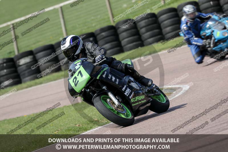cadwell park;cadwell park photographs;cadwell trackday photographs;enduro digital images;event digital images;eventdigitalimages;peter wileman photography;racing digital images;trackday digital images;trackday photos