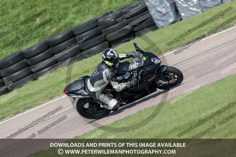 cadwell park;cadwell park photographs;cadwell trackday photographs;enduro digital images;event digital images;eventdigitalimages;peter wileman photography;racing digital images;trackday digital images;trackday photos