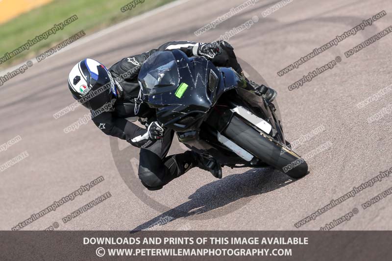 cadwell park;cadwell park photographs;cadwell trackday photographs;enduro digital images;event digital images;eventdigitalimages;peter wileman photography;racing digital images;trackday digital images;trackday photos