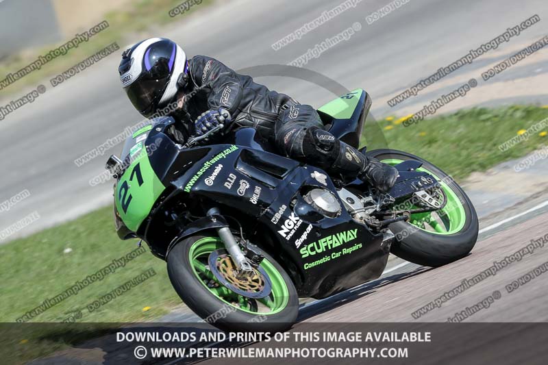 cadwell park;cadwell park photographs;cadwell trackday photographs;enduro digital images;event digital images;eventdigitalimages;peter wileman photography;racing digital images;trackday digital images;trackday photos