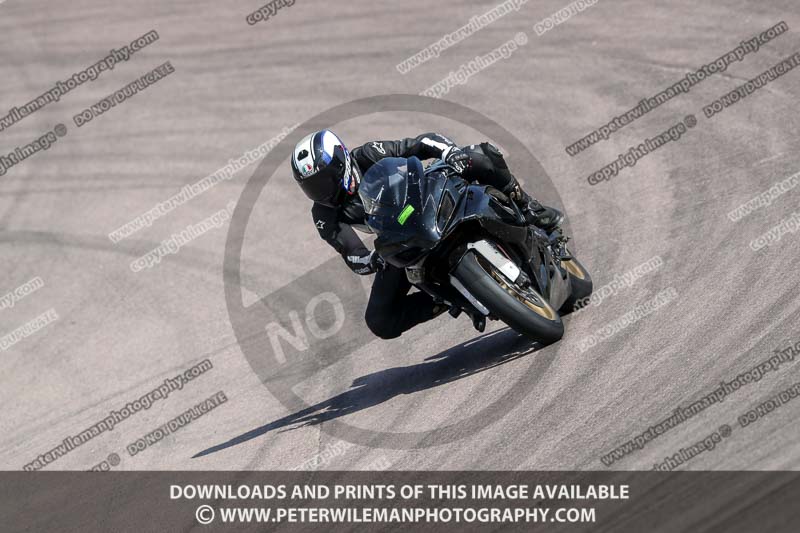 cadwell park;cadwell park photographs;cadwell trackday photographs;enduro digital images;event digital images;eventdigitalimages;peter wileman photography;racing digital images;trackday digital images;trackday photos