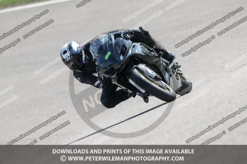 cadwell park;cadwell park photographs;cadwell trackday photographs;enduro digital images;event digital images;eventdigitalimages;peter wileman photography;racing digital images;trackday digital images;trackday photos
