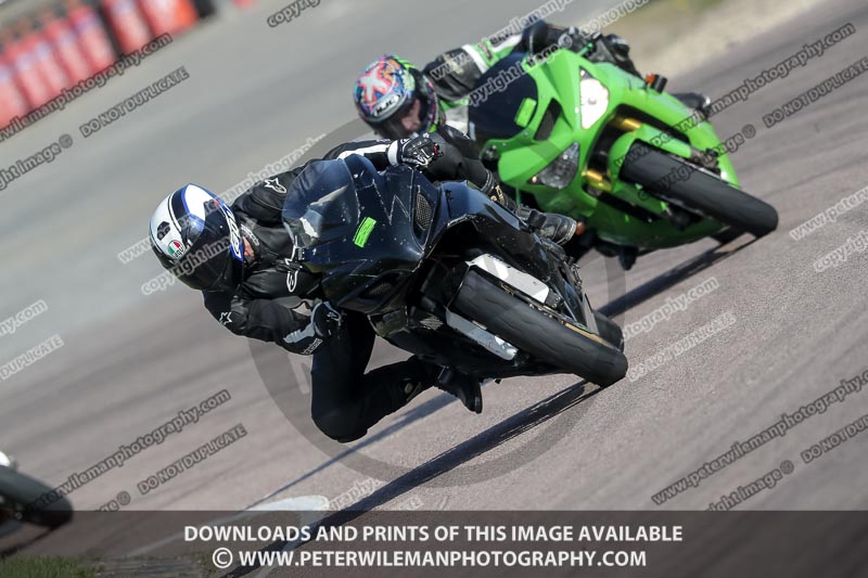 cadwell park;cadwell park photographs;cadwell trackday photographs;enduro digital images;event digital images;eventdigitalimages;peter wileman photography;racing digital images;trackday digital images;trackday photos