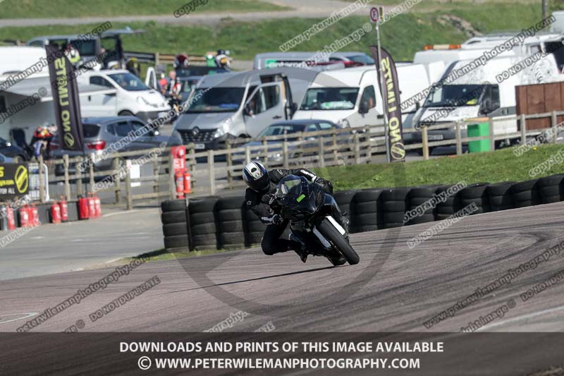 cadwell park;cadwell park photographs;cadwell trackday photographs;enduro digital images;event digital images;eventdigitalimages;peter wileman photography;racing digital images;trackday digital images;trackday photos