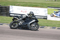cadwell-park;cadwell-park-photographs;cadwell-trackday-photographs;enduro-digital-images;event-digital-images;eventdigitalimages;peter-wileman-photography;racing-digital-images;trackday-digital-images;trackday-photos