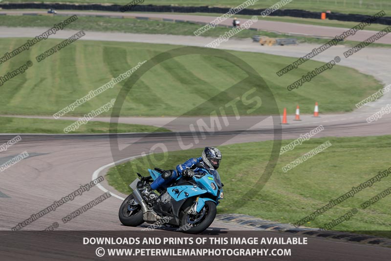 cadwell park;cadwell park photographs;cadwell trackday photographs;enduro digital images;event digital images;eventdigitalimages;peter wileman photography;racing digital images;trackday digital images;trackday photos