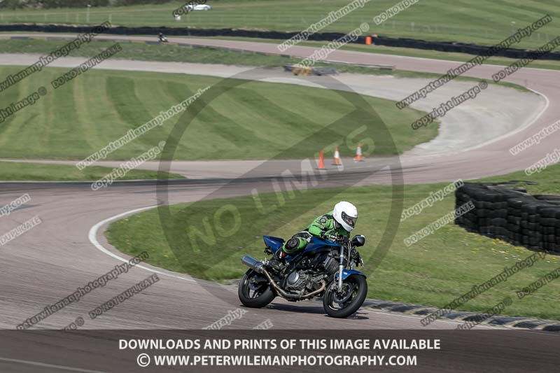 cadwell park;cadwell park photographs;cadwell trackday photographs;enduro digital images;event digital images;eventdigitalimages;peter wileman photography;racing digital images;trackday digital images;trackday photos