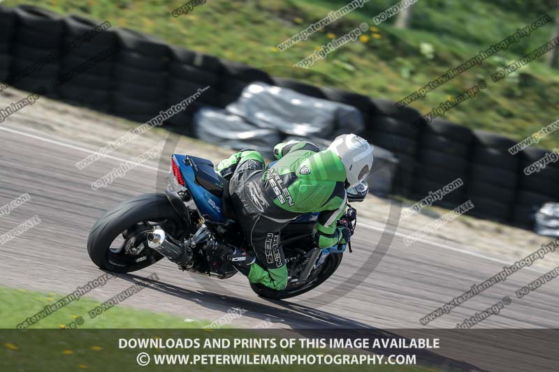 cadwell park;cadwell park photographs;cadwell trackday photographs;enduro digital images;event digital images;eventdigitalimages;peter wileman photography;racing digital images;trackday digital images;trackday photos