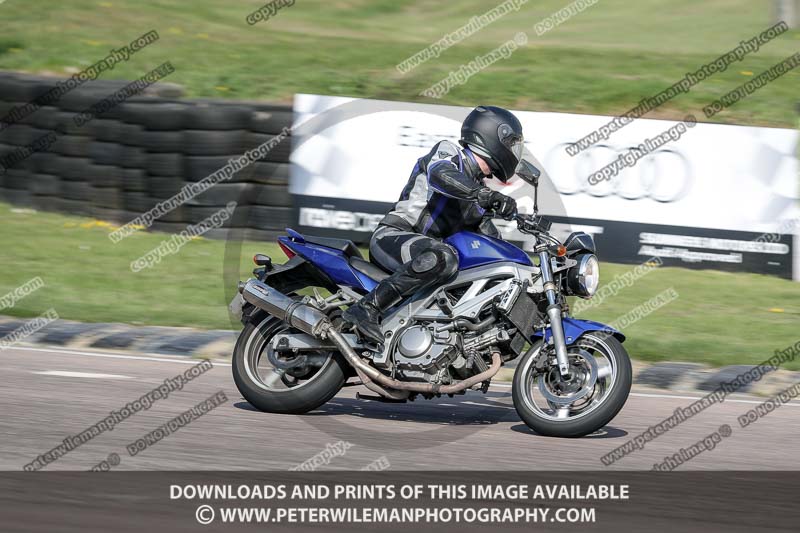 cadwell park;cadwell park photographs;cadwell trackday photographs;enduro digital images;event digital images;eventdigitalimages;peter wileman photography;racing digital images;trackday digital images;trackday photos