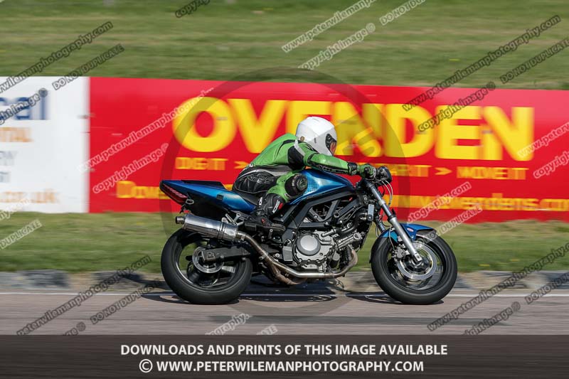 cadwell park;cadwell park photographs;cadwell trackday photographs;enduro digital images;event digital images;eventdigitalimages;peter wileman photography;racing digital images;trackday digital images;trackday photos
