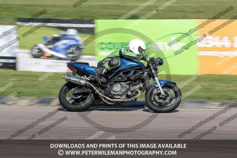 cadwell park;cadwell park photographs;cadwell trackday photographs;enduro digital images;event digital images;eventdigitalimages;peter wileman photography;racing digital images;trackday digital images;trackday photos