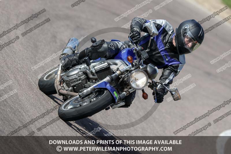 cadwell park;cadwell park photographs;cadwell trackday photographs;enduro digital images;event digital images;eventdigitalimages;peter wileman photography;racing digital images;trackday digital images;trackday photos