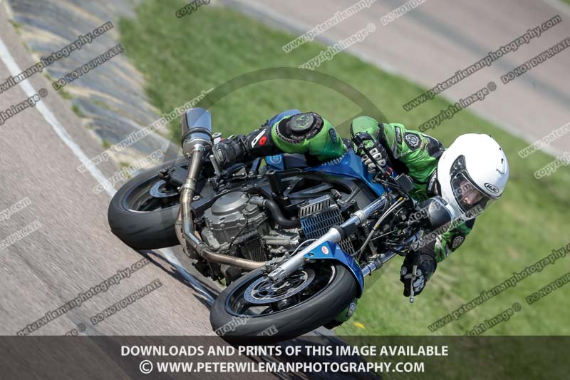 cadwell park;cadwell park photographs;cadwell trackday photographs;enduro digital images;event digital images;eventdigitalimages;peter wileman photography;racing digital images;trackday digital images;trackday photos