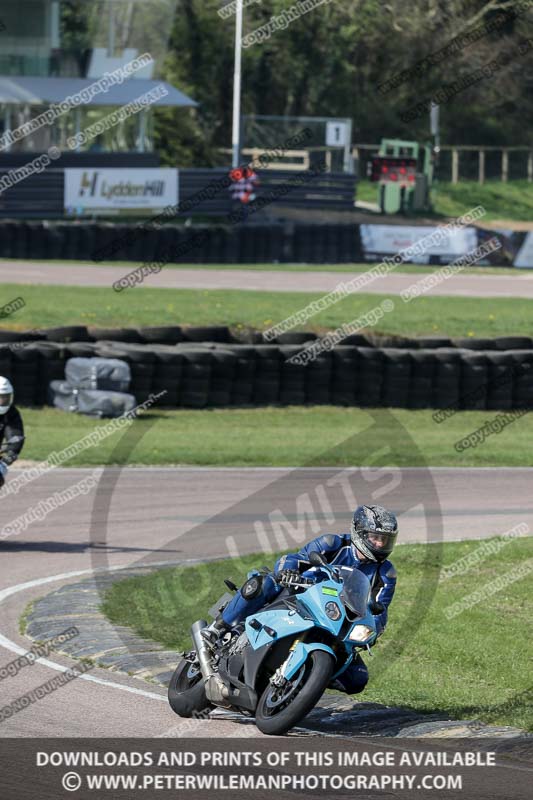 cadwell park;cadwell park photographs;cadwell trackday photographs;enduro digital images;event digital images;eventdigitalimages;peter wileman photography;racing digital images;trackday digital images;trackday photos