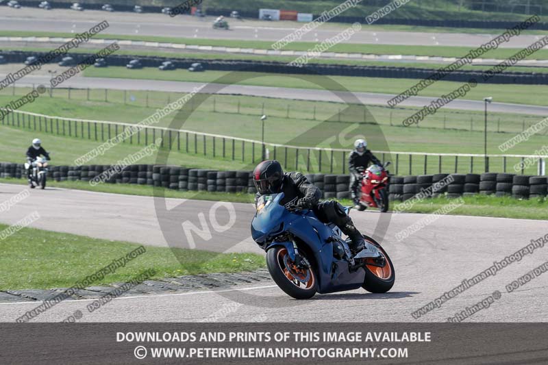 cadwell park;cadwell park photographs;cadwell trackday photographs;enduro digital images;event digital images;eventdigitalimages;peter wileman photography;racing digital images;trackday digital images;trackday photos