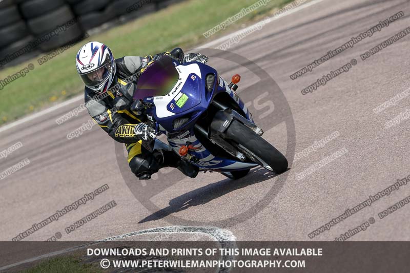 cadwell park;cadwell park photographs;cadwell trackday photographs;enduro digital images;event digital images;eventdigitalimages;peter wileman photography;racing digital images;trackday digital images;trackday photos