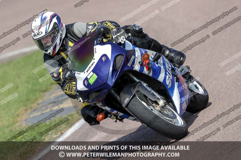 cadwell park;cadwell park photographs;cadwell trackday photographs;enduro digital images;event digital images;eventdigitalimages;peter wileman photography;racing digital images;trackday digital images;trackday photos