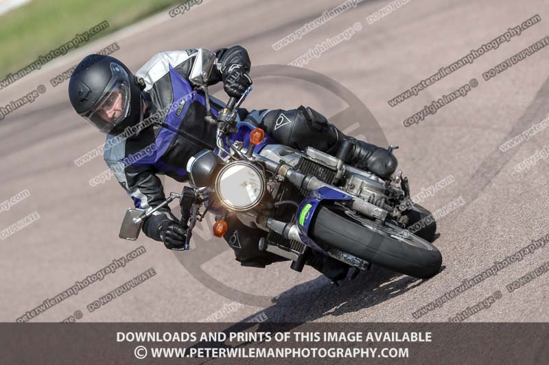 cadwell park;cadwell park photographs;cadwell trackday photographs;enduro digital images;event digital images;eventdigitalimages;peter wileman photography;racing digital images;trackday digital images;trackday photos