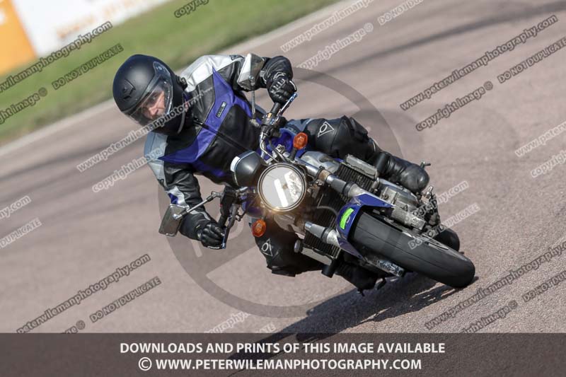 cadwell park;cadwell park photographs;cadwell trackday photographs;enduro digital images;event digital images;eventdigitalimages;peter wileman photography;racing digital images;trackday digital images;trackday photos