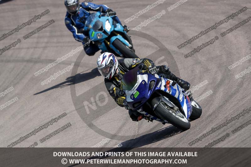 cadwell park;cadwell park photographs;cadwell trackday photographs;enduro digital images;event digital images;eventdigitalimages;peter wileman photography;racing digital images;trackday digital images;trackday photos