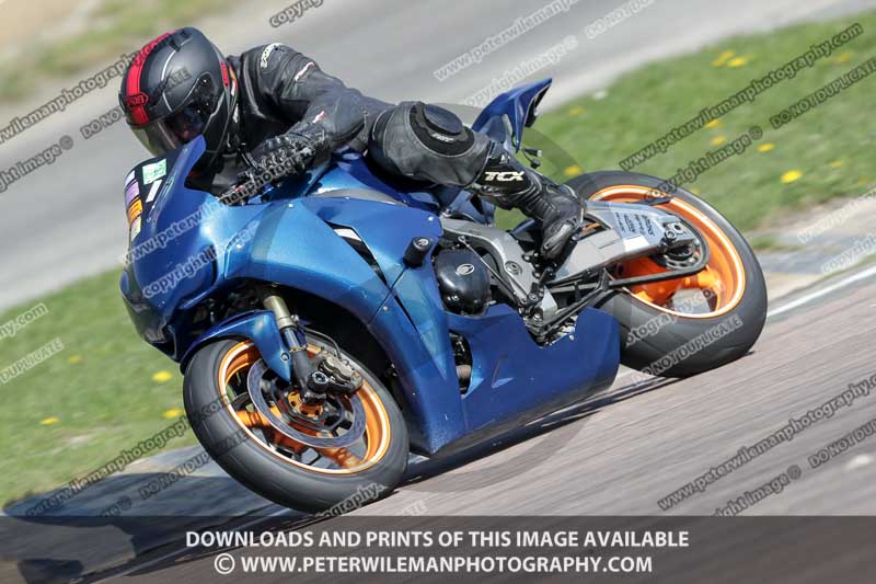 cadwell park;cadwell park photographs;cadwell trackday photographs;enduro digital images;event digital images;eventdigitalimages;peter wileman photography;racing digital images;trackday digital images;trackday photos