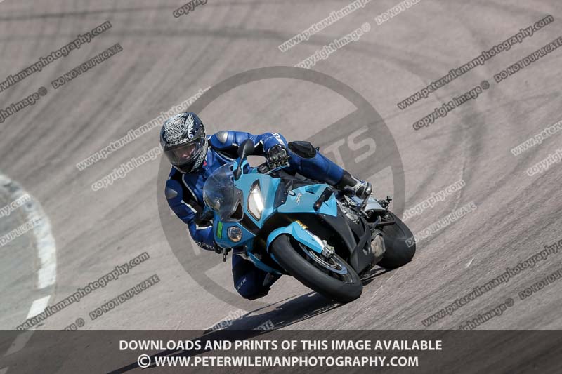 cadwell park;cadwell park photographs;cadwell trackday photographs;enduro digital images;event digital images;eventdigitalimages;peter wileman photography;racing digital images;trackday digital images;trackday photos