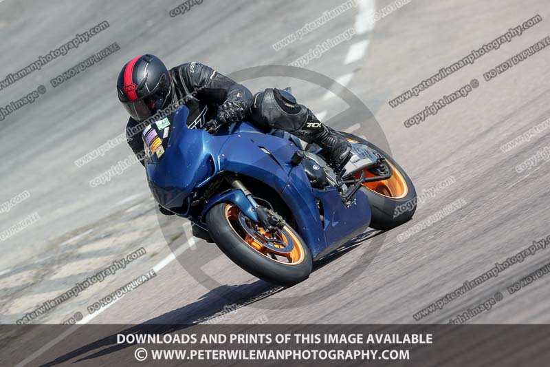 cadwell park;cadwell park photographs;cadwell trackday photographs;enduro digital images;event digital images;eventdigitalimages;peter wileman photography;racing digital images;trackday digital images;trackday photos