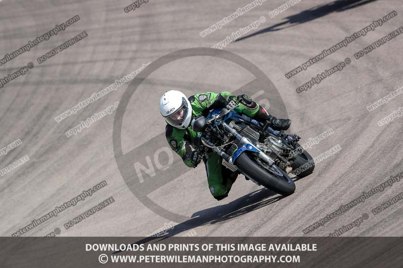 cadwell park;cadwell park photographs;cadwell trackday photographs;enduro digital images;event digital images;eventdigitalimages;peter wileman photography;racing digital images;trackday digital images;trackday photos