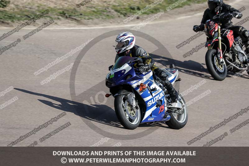 cadwell park;cadwell park photographs;cadwell trackday photographs;enduro digital images;event digital images;eventdigitalimages;peter wileman photography;racing digital images;trackday digital images;trackday photos
