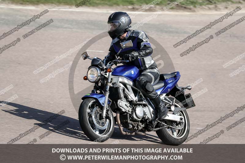 cadwell park;cadwell park photographs;cadwell trackday photographs;enduro digital images;event digital images;eventdigitalimages;peter wileman photography;racing digital images;trackday digital images;trackday photos