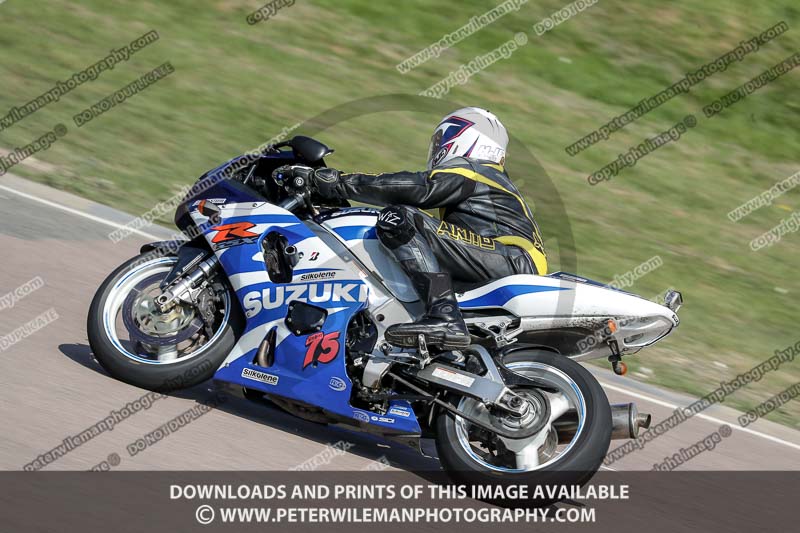 cadwell park;cadwell park photographs;cadwell trackday photographs;enduro digital images;event digital images;eventdigitalimages;peter wileman photography;racing digital images;trackday digital images;trackday photos