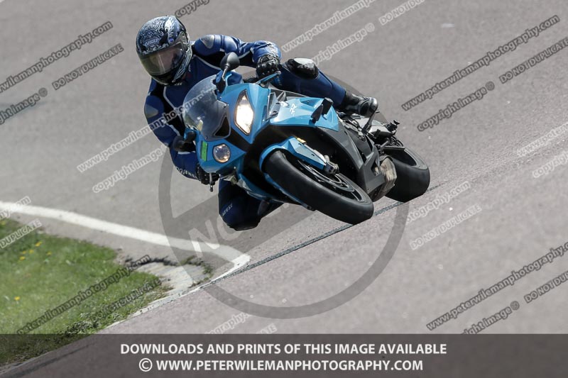 cadwell park;cadwell park photographs;cadwell trackday photographs;enduro digital images;event digital images;eventdigitalimages;peter wileman photography;racing digital images;trackday digital images;trackday photos