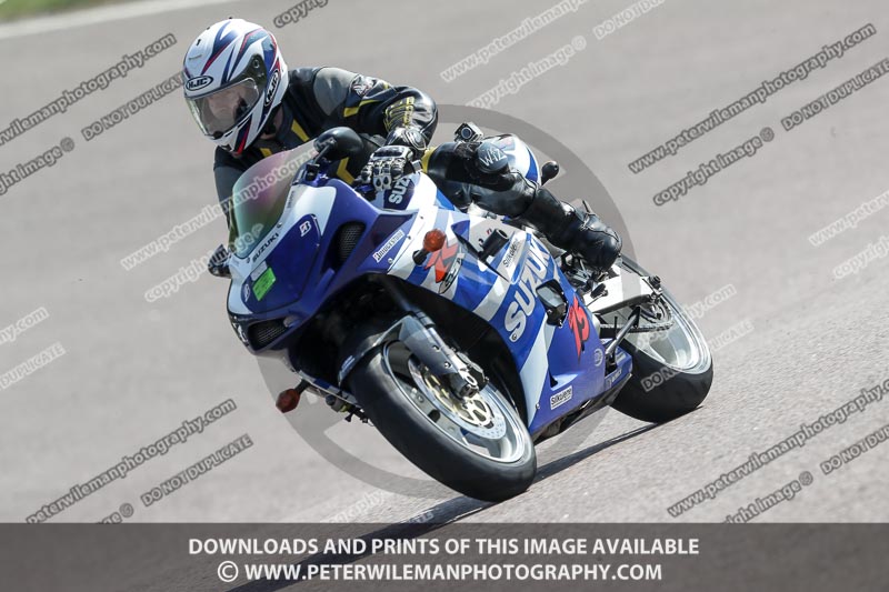 cadwell park;cadwell park photographs;cadwell trackday photographs;enduro digital images;event digital images;eventdigitalimages;peter wileman photography;racing digital images;trackday digital images;trackday photos