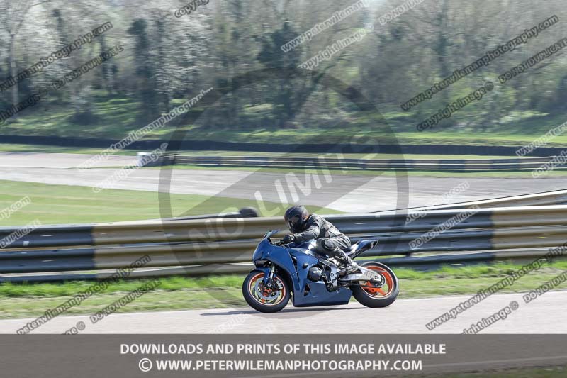 cadwell park;cadwell park photographs;cadwell trackday photographs;enduro digital images;event digital images;eventdigitalimages;peter wileman photography;racing digital images;trackday digital images;trackday photos