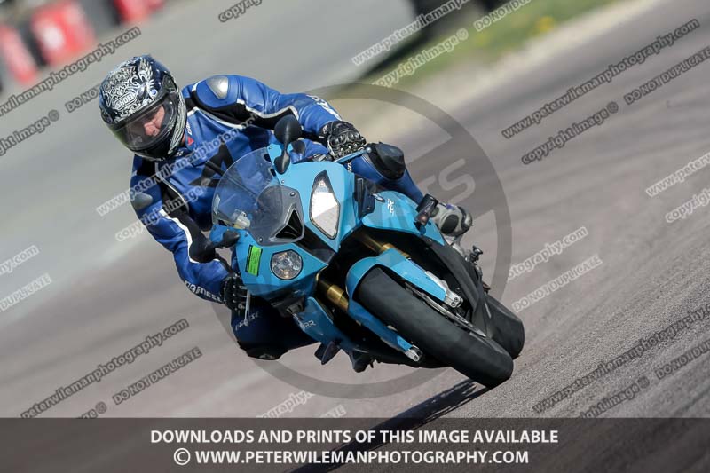 cadwell park;cadwell park photographs;cadwell trackday photographs;enduro digital images;event digital images;eventdigitalimages;peter wileman photography;racing digital images;trackday digital images;trackday photos