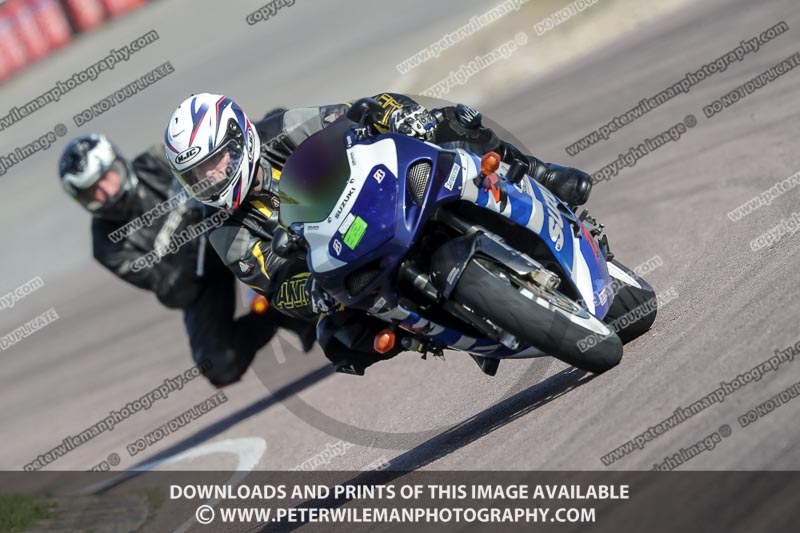 cadwell park;cadwell park photographs;cadwell trackday photographs;enduro digital images;event digital images;eventdigitalimages;peter wileman photography;racing digital images;trackday digital images;trackday photos